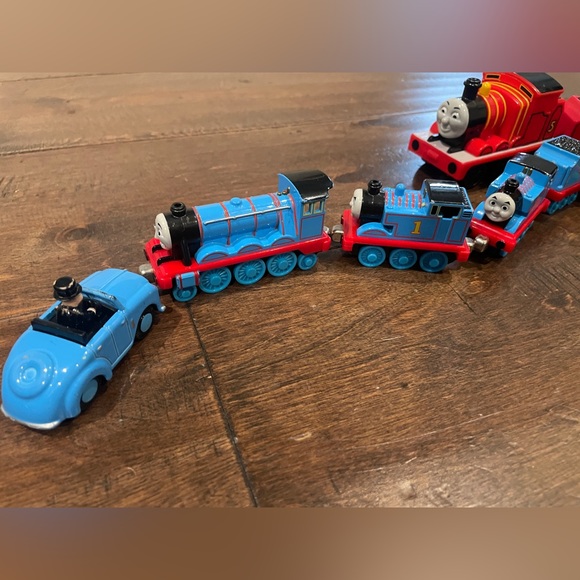 Thomas and Friends Railway Toy - Picture 2 of 7